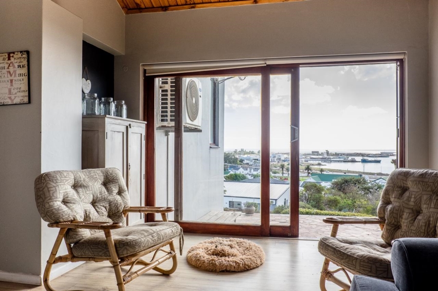 4 Bedroom Property for Sale in Britannica Heights Western Cape